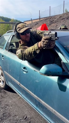 Střelecky kurz na téma “auto”…#kacugroupcz #kacugroup #czech #security #strelniceorlovalazy #zbrane #strelnice #streleckekurzy #vyukastrelby #czechrepublic #auto #cars #czguns #guns #closeprotection #closeprotectionmagazine🌐 | KACU GROUP