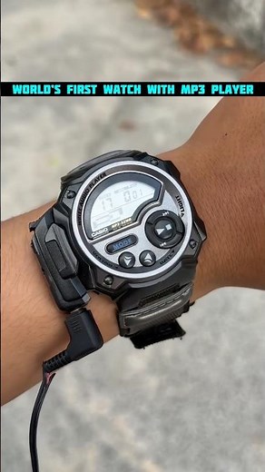 🎧 World’s first wristwatch equipped with MP3 player CASIO WMP-1 !!