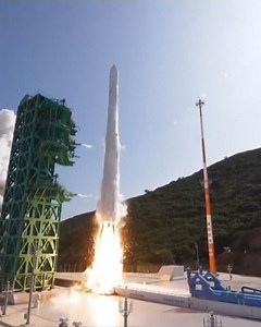 South Korea launches 1st domestically built rocket into space