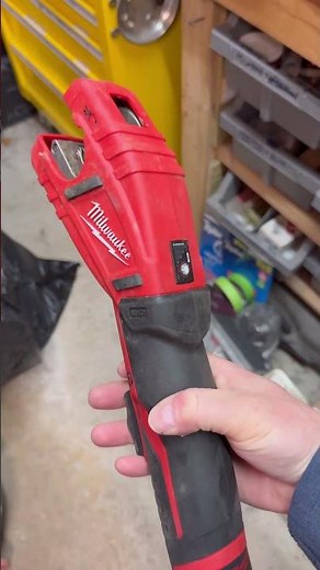 Milwaukee FAIL!! M12 pipe cutting tool failure ‪@MilwaukeeTool‬ #plumbing #diy #tools
