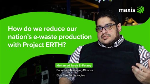 Winner of Maxis Awards, Mohamed Tarek is looking to shift behaviour by changing the way we see and value old gadgets and devices. Watch the video to find out how Project ERTH (ERTH: Electronic & E-waste Recycling) is making a difference today. For more information, https://www.maxis.my/mUwU today. #MaxisAwards #AlwaysBeAhead | The Rakyat Post