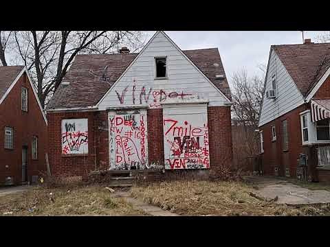 EXPLORE THE MOST DANGEROUS NEIGHBORHOOD IN DETROIT - THE RED ZONE!