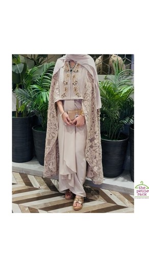 The Petite Rack by Aalisha on Instagram: "Ever since embracing modest wear, designing pieces like this has felt instinctive—lace cape, pleated inner, finished with bronze embroidery🤎 A piece I crafted for myself! The end result… An outfit I absolutely adore!♥️ Neckpiece: @motiwalajewellery"