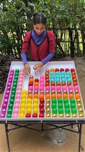 “Orb Alignment Quest: Master Complex Patterns in This Addictive Sorting Puzzle” | Play with Me