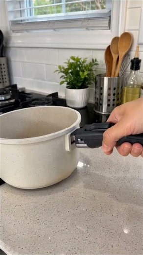 No More Hot Handles! 🍳 This Clip-On Pot Handle Is Genius! #shorts