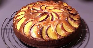 Gâteau aux pêches moelleux