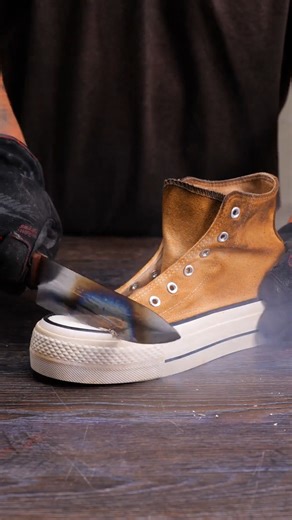 4.7M views · 1.5K reactions | Unexpected old sneaker makeover into a laptop bag | Parentips | Facebook