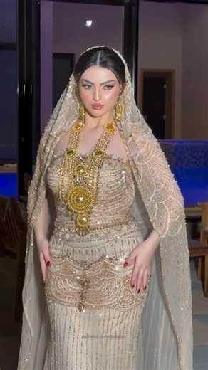 Why Do Dubai Sheikhs Gift 5KG Gold Chains Before Marriage? 💍✨|FACTS VIDEOS|#shorts#viral#dubai