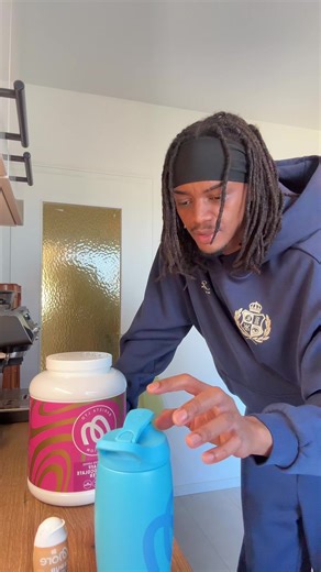 Code: „Johnson“ @MORE NUTRITION für Rabatt 🫶🏽🔥|Anzeige