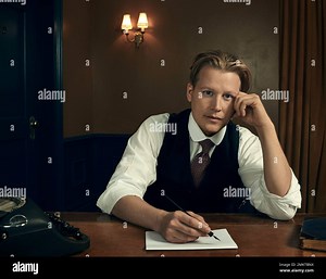 DAVID HOFLIN in Z: THE BEGINNING OF EVERYTHING (2016), directed by TIM BLAKE NELSON, MIKE BARKER, WASH WESTMORELAND and MINKIE SPIRO. Credit: Amazon Prime Video / Killer Films / Album Stock Photo - Alamy