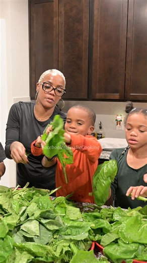 Late Post | Thanksgiving Dinner | Smoked Turkey | Ham | Cornbread Dressing With Hen | Mixed Greens With Turnips | Candied Yams | Dinner Rolls #homecooking #thanksgivingdinner #cooking #dinner | Jess Be Cooking