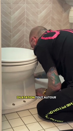 Transformation WC : ce nouveau sol en lames PVC change tout ! 😍✨