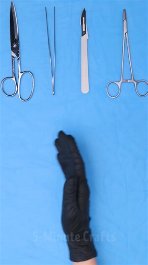 Talking through every cut – surgical dialogue ✂️🗣️ | 5-Minute Crafts