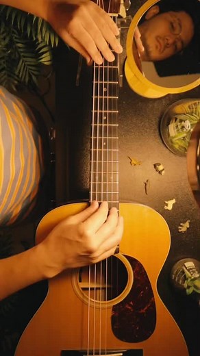 Heather's Song - Amazing Lap Tapping Cover by Andy McKee