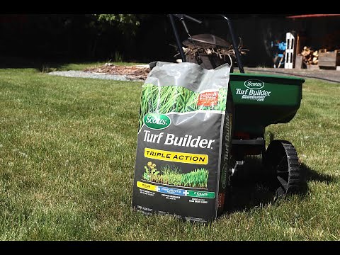 Scotts Turf Builder Triple Action // HOW to Apply Scotts Turf Builder Triple Action