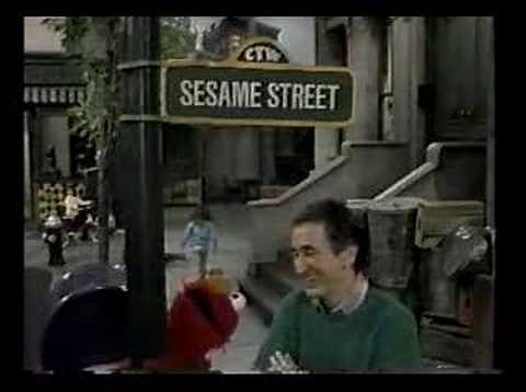 Sesame Street - Bob helps Elmo read SESAME STREET