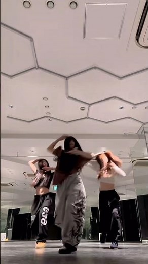 今回は友達と！ #dance #body #challenge