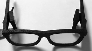 Microsoft announces eyeglasses of eyeglasses type capable of synthesizing full-color hologram by changing focus on a pixel-by-pixel basis