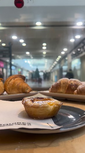 A customer favourite, we thought it should have its moment, the Patel De Nata 😍 #firmfavourite #esquirescoffee | Esquires Coffee