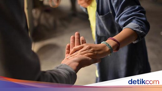 Offering Help dalam Bahasa Inggris: Jenis, Contoh, dan Responsnya