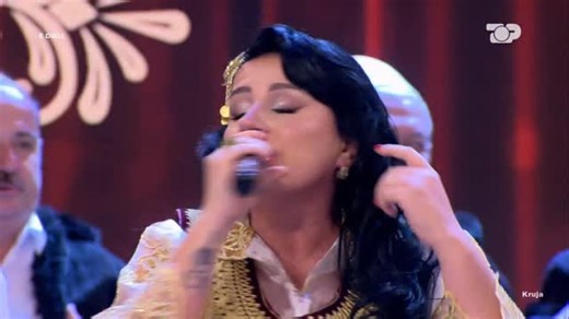 E Diell ☀️ on Instagram: "Sabrina Luzati & Fabian Baruni këndojnë “Hajde dalim nga kalaja” & “Dola në pazar”- E Diell Episodin e plotë e shihni në kanalin zyrtar të Top Channel në YouTube; LINK in BIO 👈 #TopChannel #EDiell #GurraPopullore"