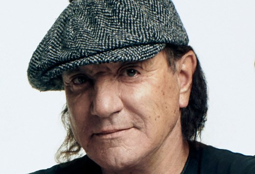 AC/DC's BRIAN JOHNSON Explains His Trademark Cap