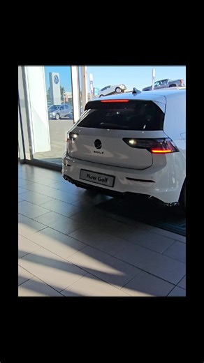 2025 Volkswagen Golf 8.5 R-Line Features & Performance