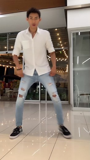 La hermana de Fernanfloo y su increíble baile