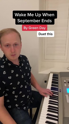 Sing Along to 'Wake Me Up When September Ends' by Green Day
