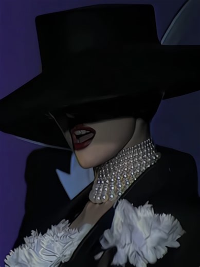 floppy floppity flop || #EvaHerzigova for #ThierryMugler spring/summer 1997 #zxycba #viral #fyp