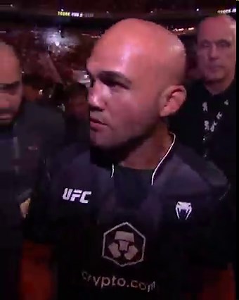 Robbie Lawler is a legend! He got emotional as he retired in the Octagon after an incredible knockout at #UFC290! | UFC