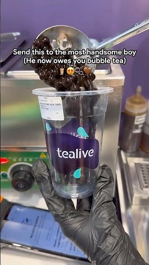🧋Did Malaysia’s Tealive🇲🇾 win the bubble tea game ?🔥 Who’s REALLY the king ?👑 #foodie