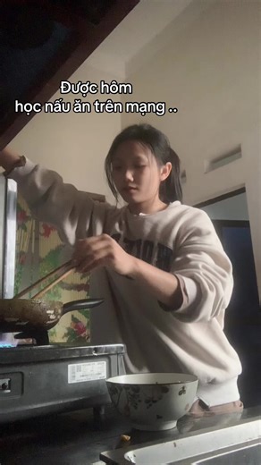 Video của châu kiw…🥝 (@ciw_.11) với bản nhạc nhạc nền - Duy Khương - Duy Kao