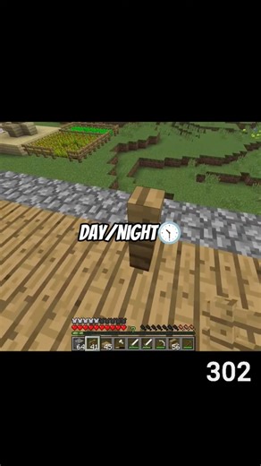 is Minecraft showing something else?🤔#minecraft#isurvived100daysminecraft #carryingnoobs #gaming#new