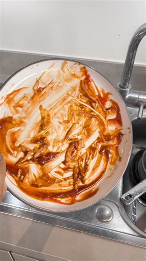 Get a shorter dish washing cycle with Platinum Plus! Easier cleaning, less time spent on chores. | Fairy