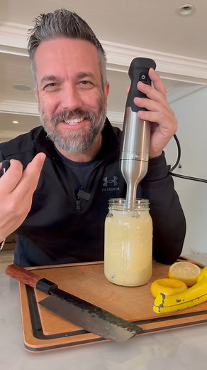 Click here for the full recipe!👇 Make the best mayo you ever had in 30 seconds. Recipe 2.5 cups Extra Light Olive Oil or Avocado Oil Juice of 1 Lemon 1 Tbsp of Red Wine Vinegar Pinch of Salt and Black Pepper 4 Large EggYolk Mix all ingredients with an immersion blender Share with a friend who needs to know how to make mayo & let me know how it is! Ciao my friends! 🇮🇹 | Fabio Viviani