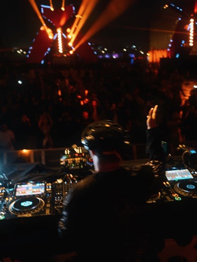 Dropland 🎡 on Instagram: "El invitado de honor para el regreso de Dropland - GABSS @gabss.musicc 😍🎡💜🌴 Más de 10 años marcando el ritmo del house a nivel global. Reconocido por leyendas como Michael Bibi, Jamie Jones, Marco Carola y Solomun. Nombrado por @vintageculture como el mejor productor brasileño del momento. 🔝 Tracks que suenan en las pistas más importantes del mundo. 🌍 Trendremos el honor de bailar en vivo LOST 😍💜 el