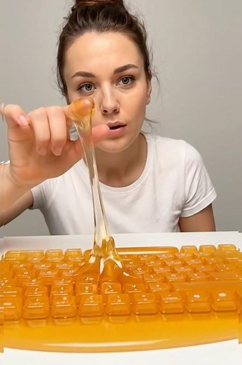Honey covered keyboard ASMR | Sweet Touches and Sticky Sounds #satisfying #relax #experiment #asmr