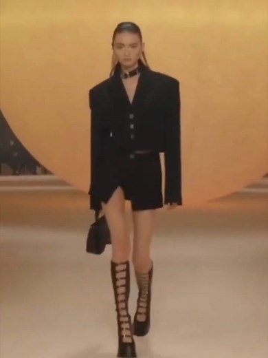 Runway Experience With 80s Most Famous Model Booke Shields #runway #model #fyp #edit