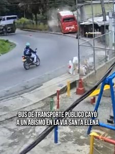 905K views · 6.8K reactions | Un bus de transporte público se salió de la vía y cayó a un abismo en la vía a Santa Elena, sector conocido como la Fábrica de Arepas, en la mañana de este lunes 22 de diciembre | El Itagüiseño | Facebook