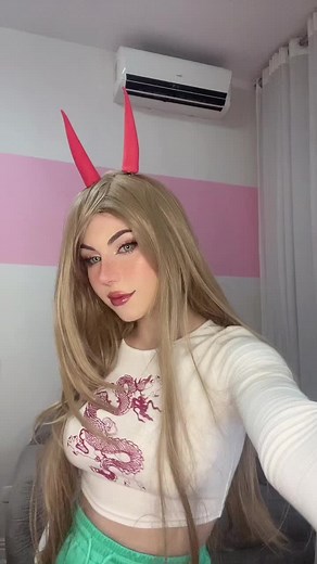 Dazzling Power Cosplay from Fe Galvao | Chainsaw Man Cosplay Video