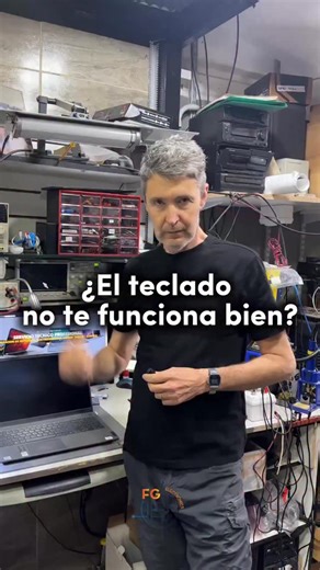 🎯 ¿Te fallan las teclas? Hablamos sobre por qué no conviene reparar teclados sellados. Si algunas teclas no funcionan, lo más seguro y efectivo es reemplazar el teclado completo. #reparacion #teclado #notebook #fallasteclado #electronica #serviciotecnico | F.G.Electronics