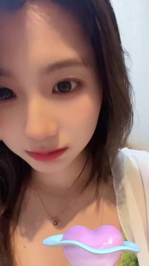 让我看看哪里还没下雪！！明天就要上班咯～#日常vlog #谁化完妆还不是个甜妹 #生活vlog