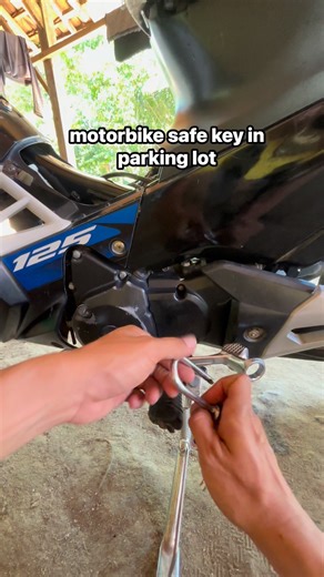 179K views · 602 reactions | motorbike safe key in parking lot #fyp #Anti_Theft #kreatif #creative | creative arts | Facebook