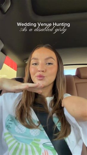 Madi Young on Instagram: "Wedding venue hunting in the Hunter Valley NSW ÷ Villa Toscana + #weddingvenuesnsw #weddingvenue #wedding #huntervalleywedding"