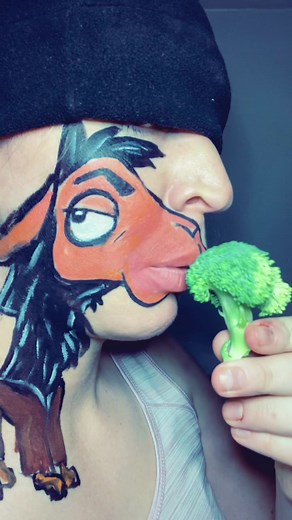 Delicious Crunchy Broccoli ASMR Eating