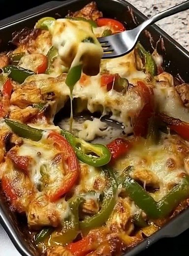 Fajita Chicken Casserole Ingredients: 4 boneless, skinless chicken breasts, cut into bite-sized pieces 1 packet (1 oz) fajita seasoning mix 1 tablespoon olive oil 1 red bell pepper, thinly sliced | Weight Watchers - Easy Recipes