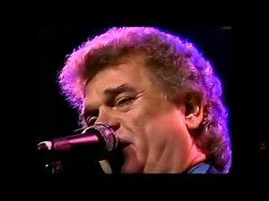 Conway Twitty live on stage