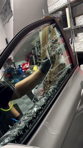 It’s anybody seen any red tinted windows?? 🤔