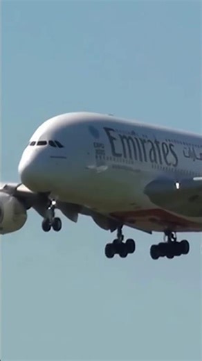 Emirates Landing | Airbus-380 | #shorts #trending #aviation #viralshorts #emirates #dubai #airbus